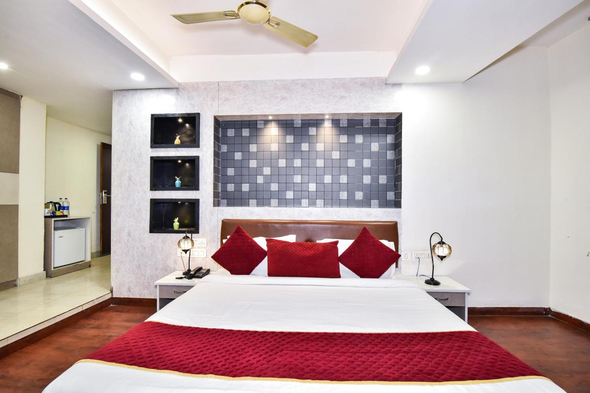 Pinaz Royale Otel Amritsar Dış mekan fotoğraf