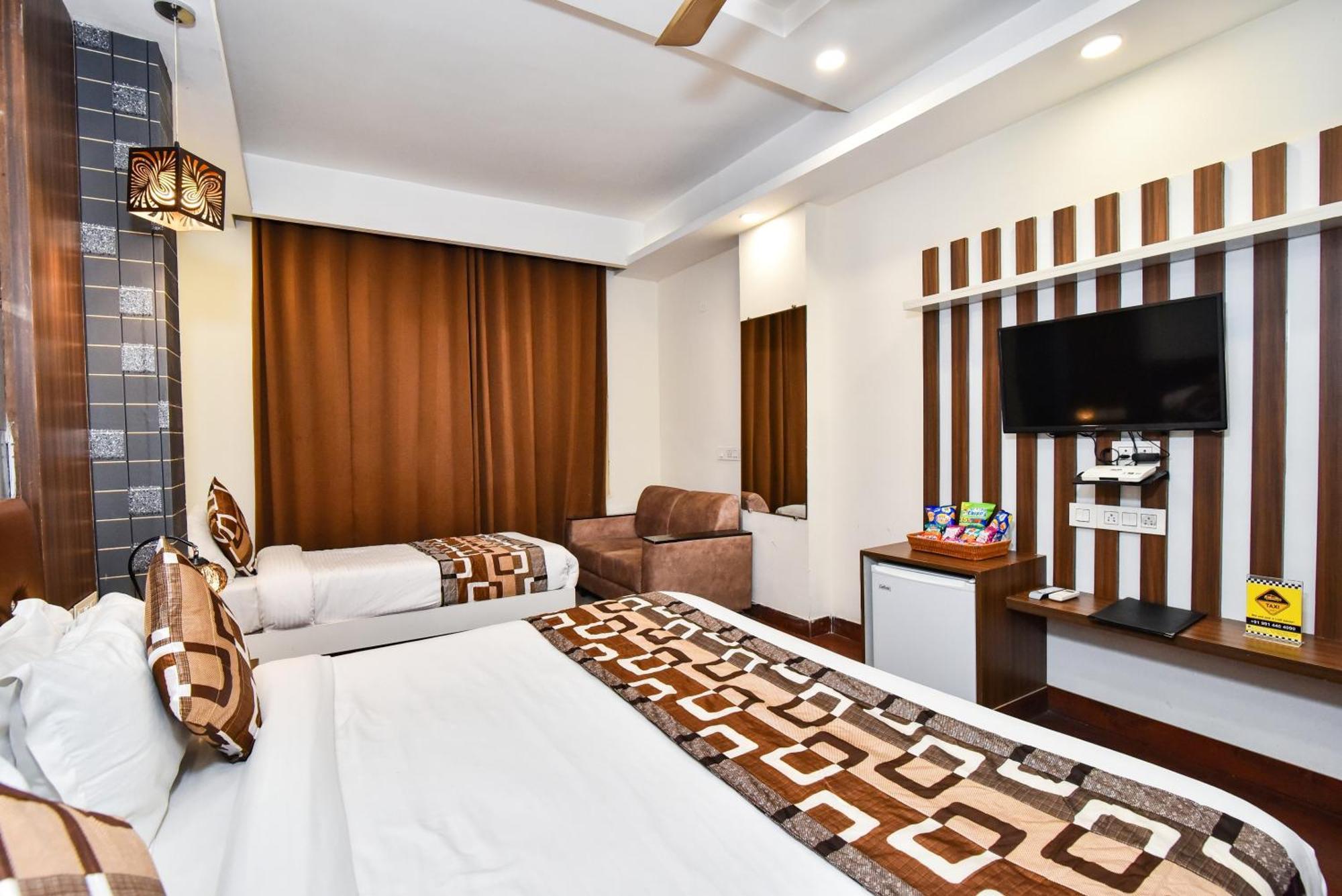 Pinaz Royale Otel Amritsar Dış mekan fotoğraf
