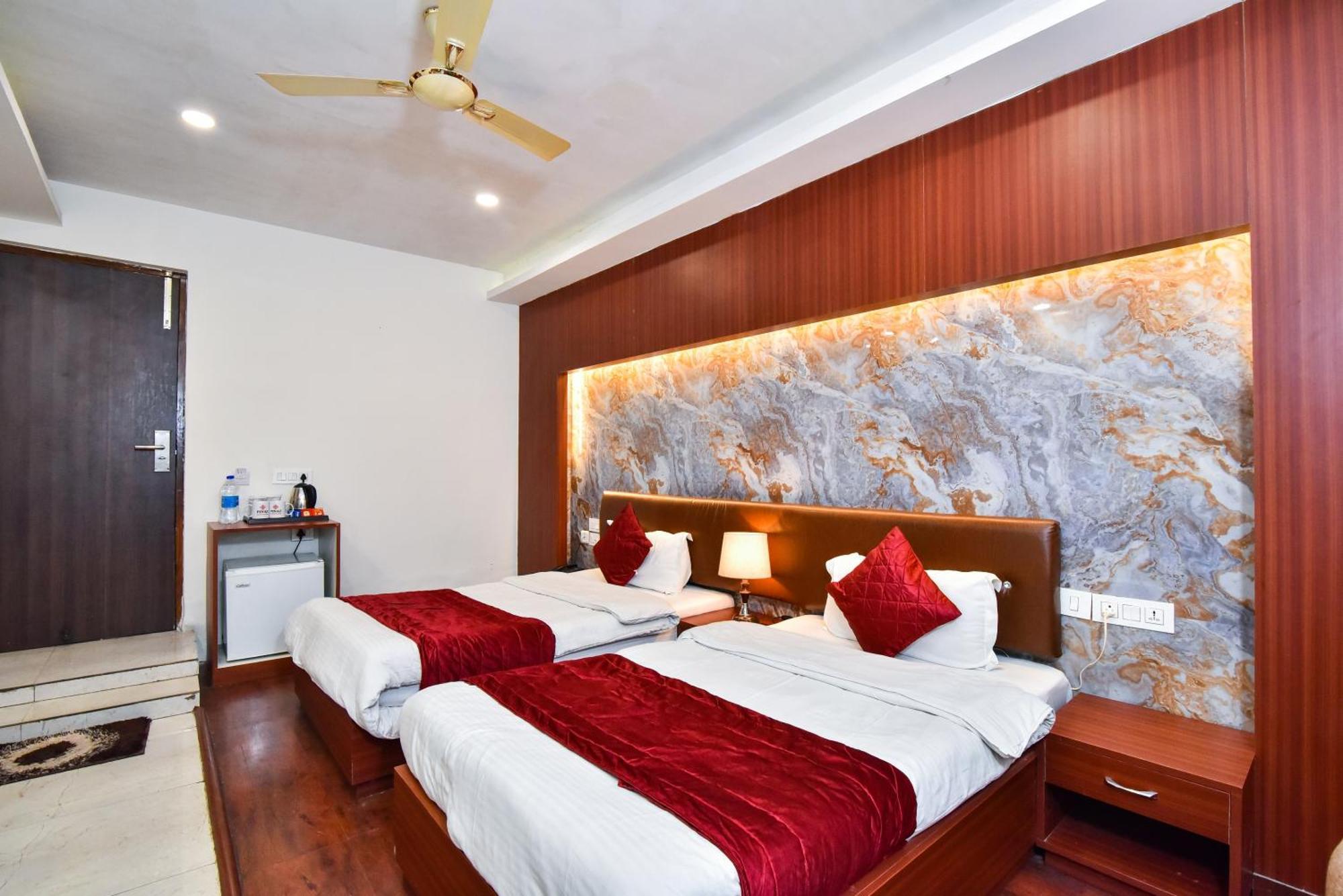 Pinaz Royale Otel Amritsar Dış mekan fotoğraf