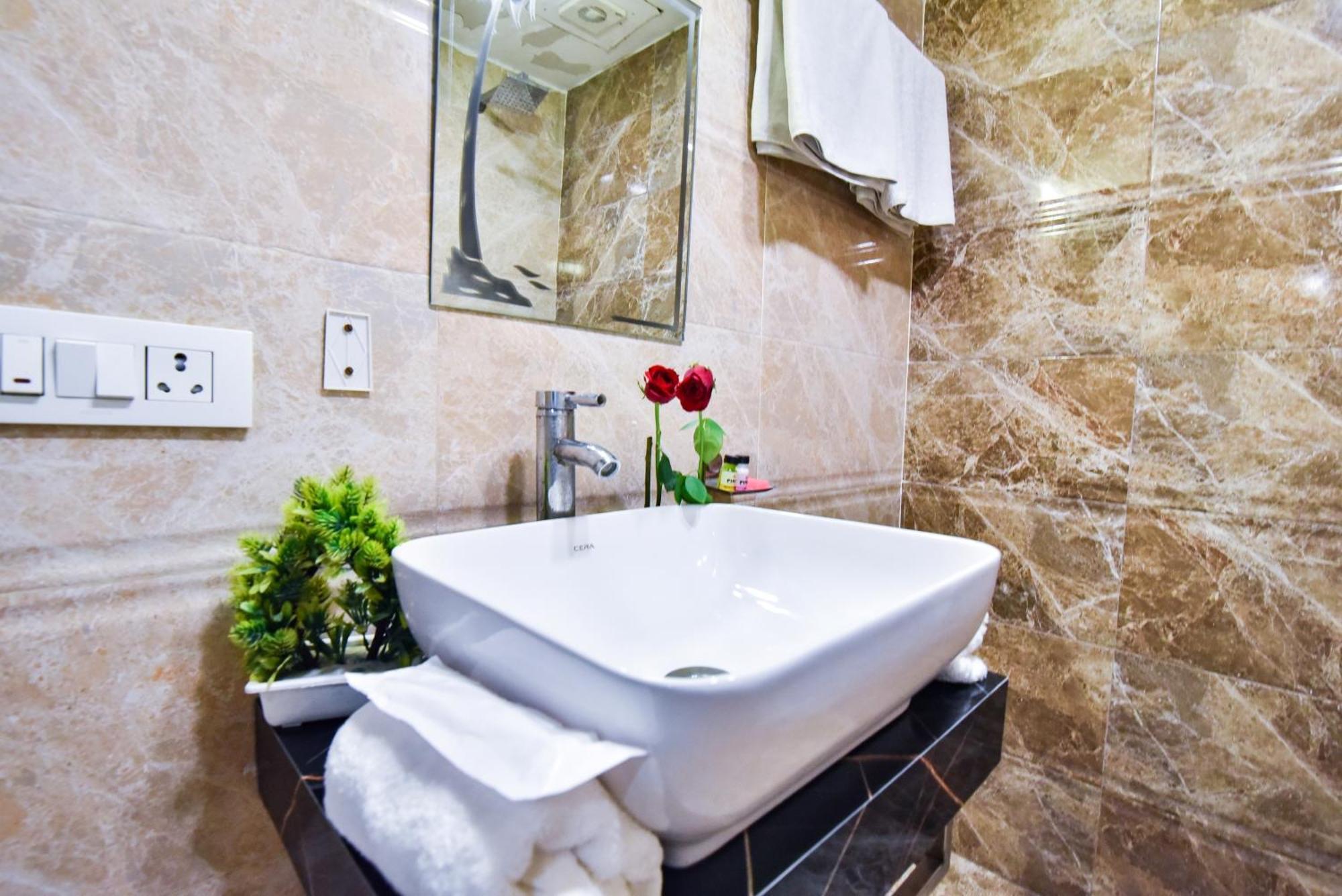 Pinaz Royale Otel Amritsar Dış mekan fotoğraf