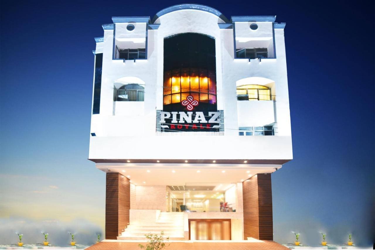 Pinaz Royale Otel Amritsar Dış mekan fotoğraf