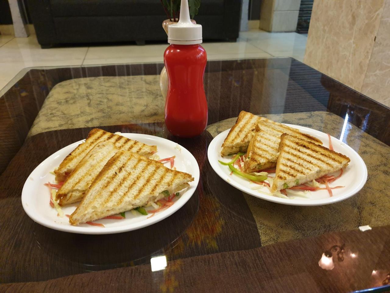 Pinaz Royale Otel Amritsar Dış mekan fotoğraf